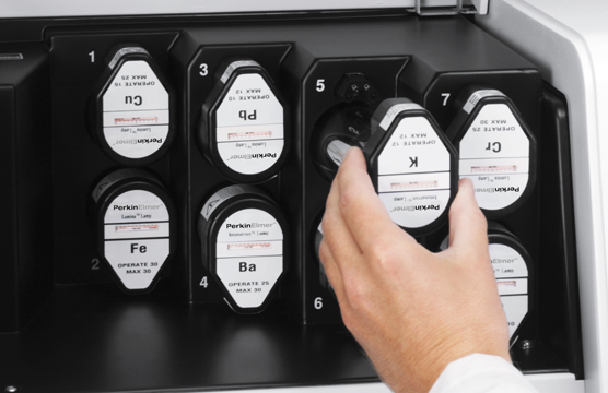 لامپ لومینا هالوکاتد پرکین المر