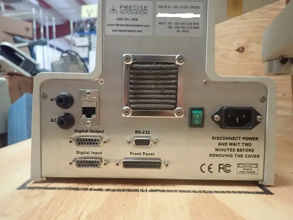 ربات 3 محوره Precise Automation Preciseflex PF 1300 ربات 3 محوره Precise Automation Preciseflex PF 1300