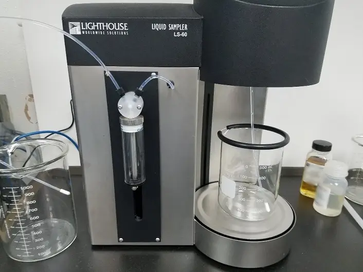 دستگاه پارتیکل کانتر Liquid Batch Sampler کمپانی Light House دارای 2 مدل LS-20 و LS-60 دستگاه پارتیکل کانتر Liquid Batch Sampler کمپانی Light House دارای 2 مدل LS-20 و LS-60